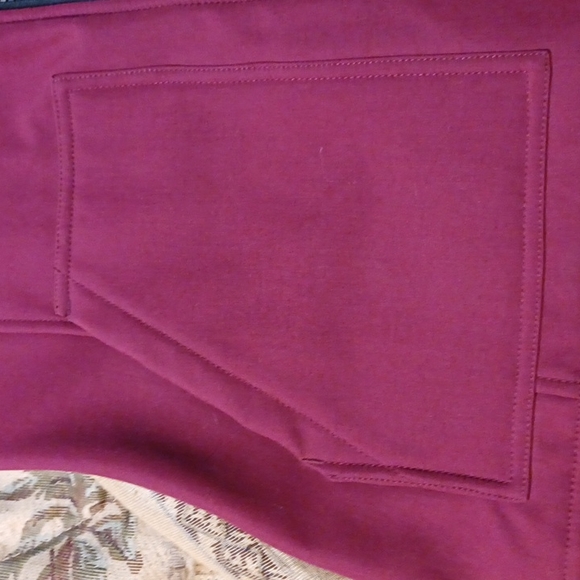 Carhartt Women's Burgundy Full-Zip Front Vest w/Pockets SIZE-LARGE Warm N Cozy! - Picture 7 of 12